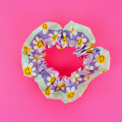 Daisy Dreams Scrunchie