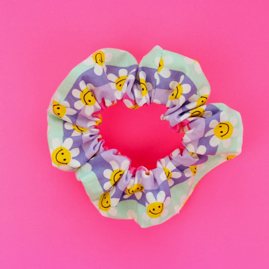 Daisy Dreams Scrunchie